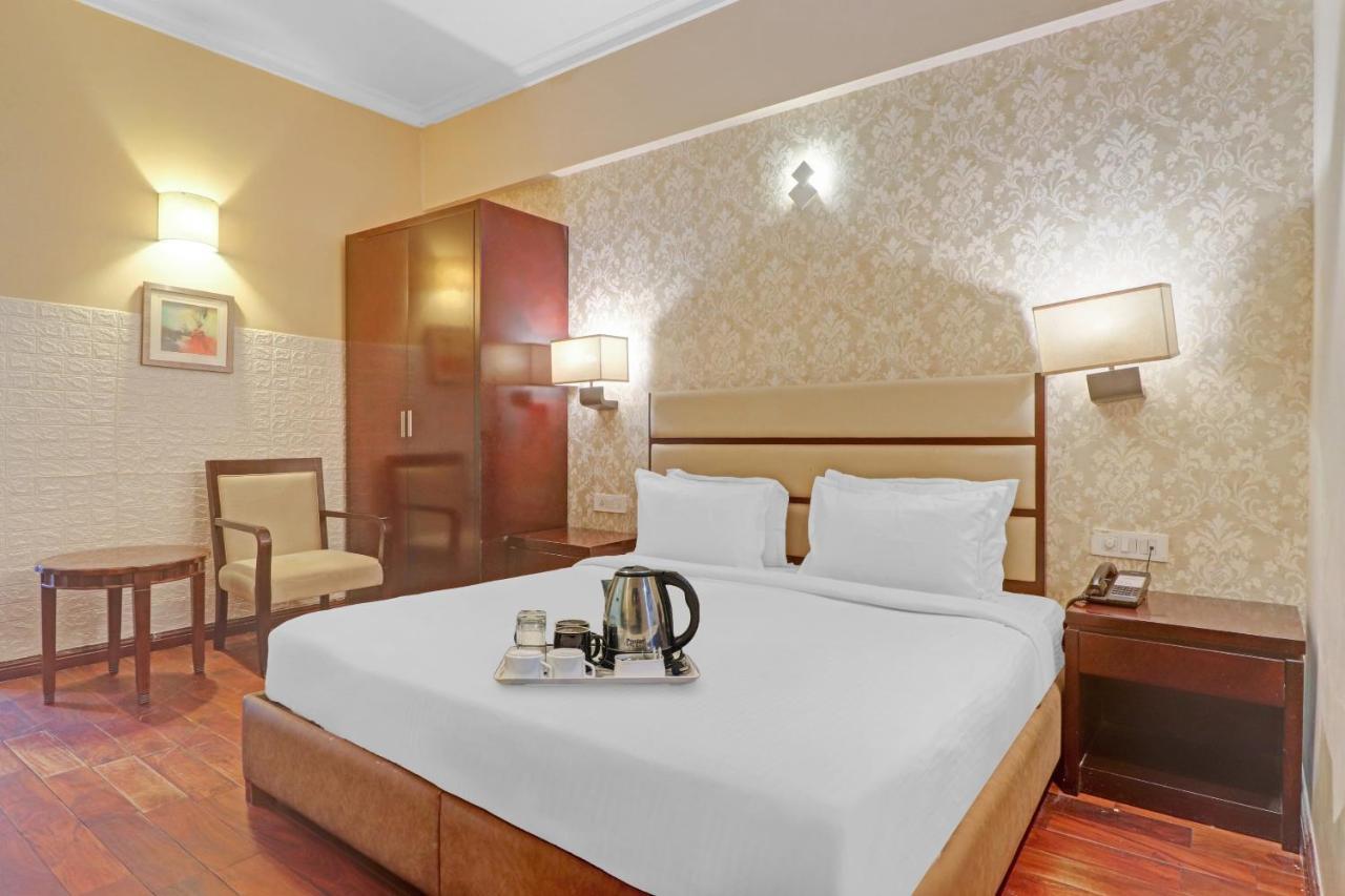 Oyo Townhouse 934 L'Elegant Hotel & Banquetby Ace Manor Ghaziabad Zewnętrze zdjęcie