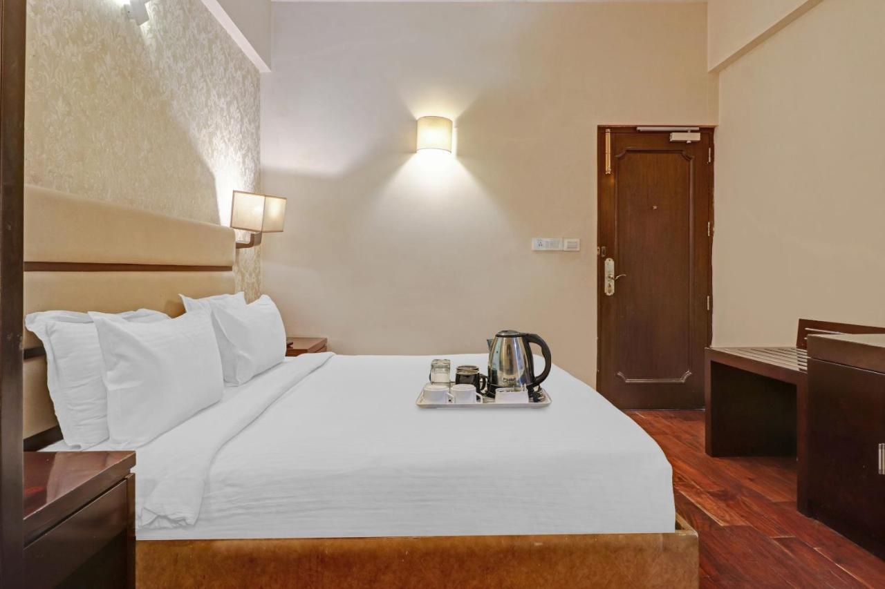 Oyo Townhouse 934 L'Elegant Hotel & Banquetby Ace Manor Ghaziabad Zewnętrze zdjęcie