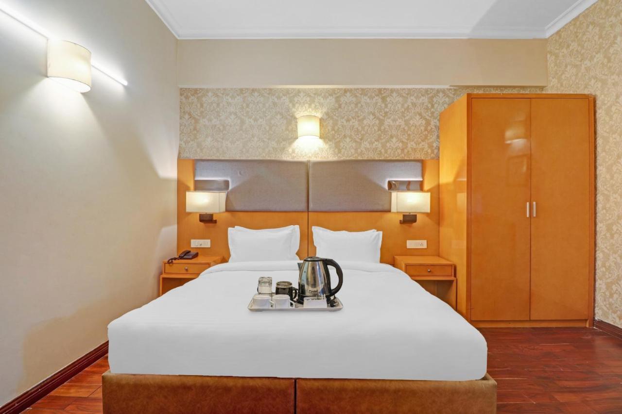 Oyo Townhouse 934 L'Elegant Hotel & Banquetby Ace Manor Ghaziabad Zewnętrze zdjęcie