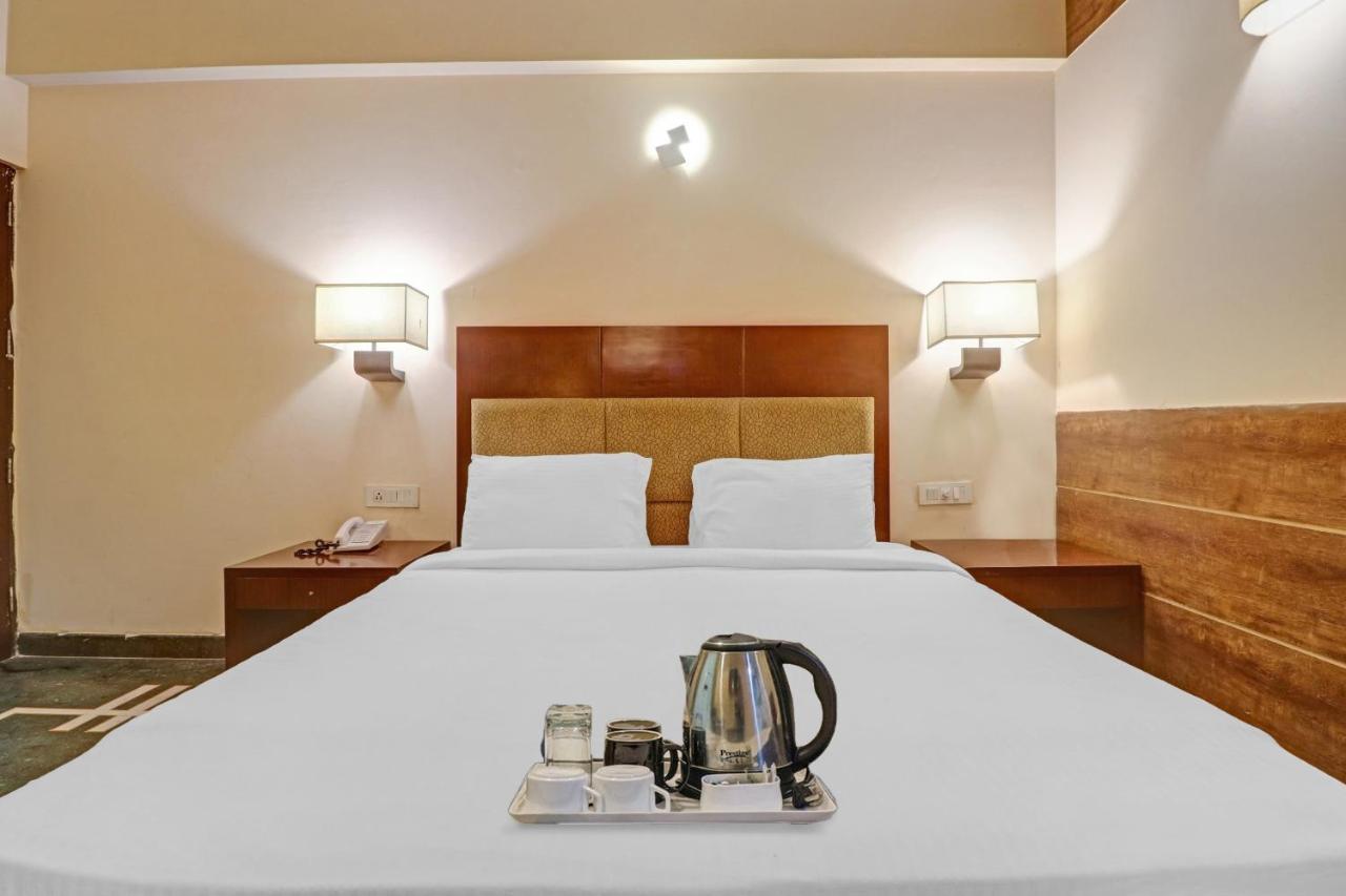 Oyo Townhouse 934 L'Elegant Hotel & Banquetby Ace Manor Ghaziabad Zewnętrze zdjęcie